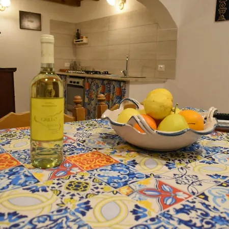 Pietro * كاستيلاّماري ديل غو